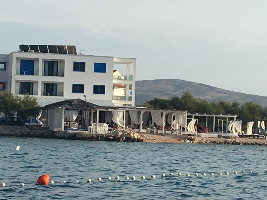 ז'אבוריץ' Apartments & Rooms Shark מראה חיצוני תמונה